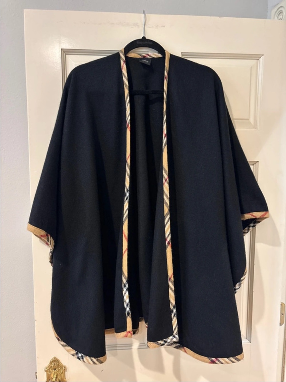 V. FRAAS Black Cape with Classic Beige Plaid Trim